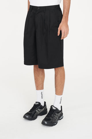 PLEATED BAGGY SHORT BLACK