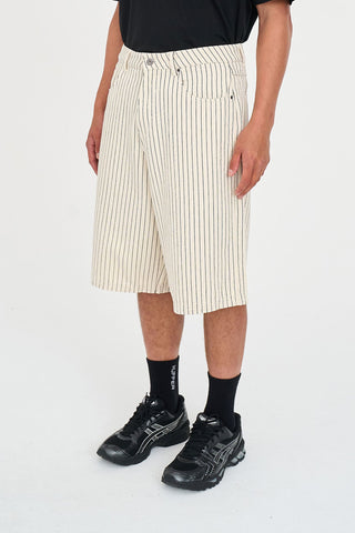 STRIPE BAGGY DENIM JORT WHITE