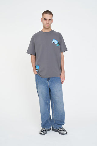BLOCK TEE 220/SH*T ITS COLD FLINT GREY