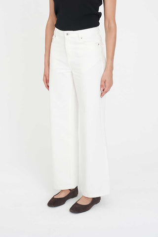 STRAIGHT TALKER JEAN WHITE