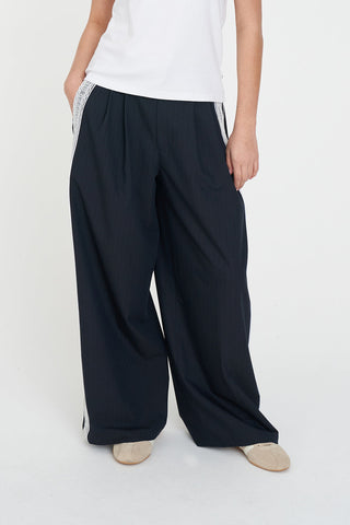 PLEATED BAGGY PANT NAVY